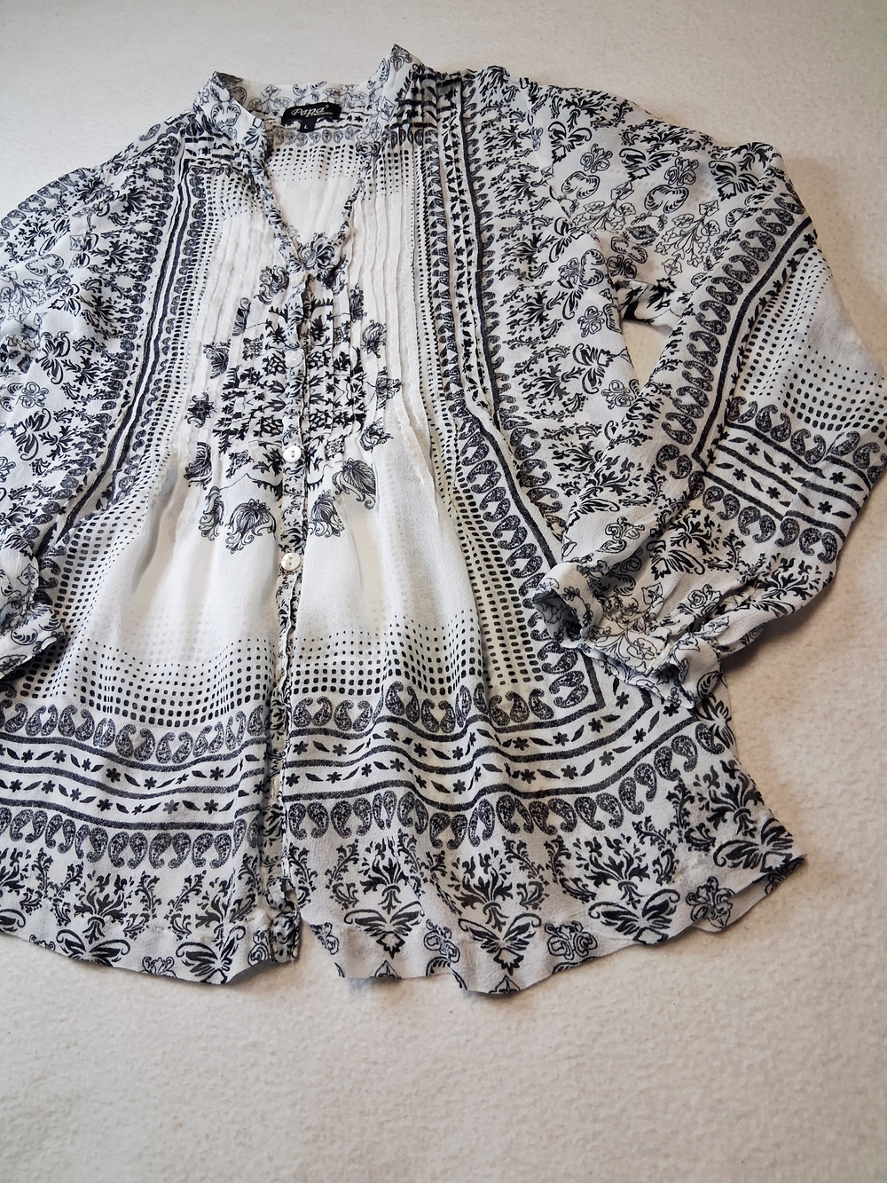Papaya Black & White Printed Button-Front Peasant Blouse - Picture 2 of 6